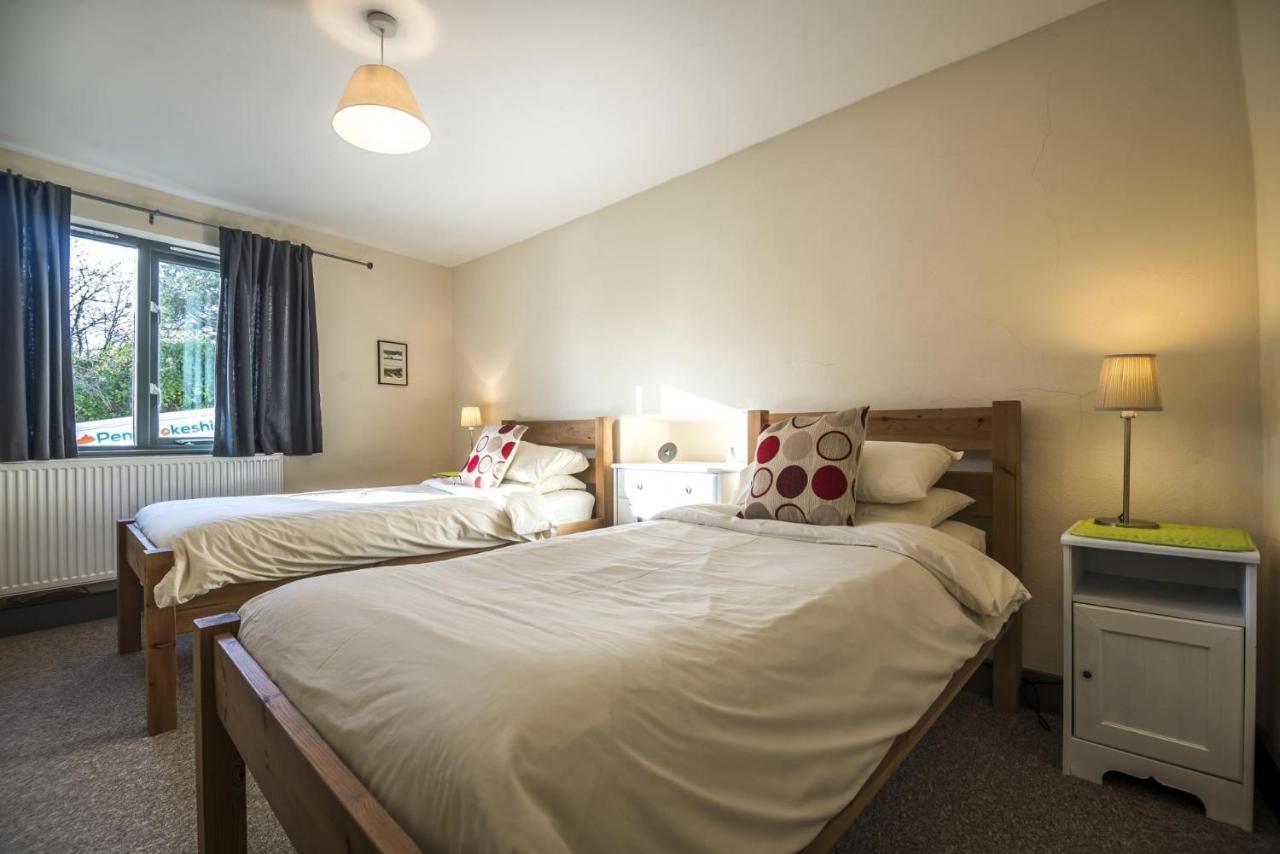 Rock Cottage - 3 Bedroom Holiday Home - Fishguard Zewnętrze zdjęcie